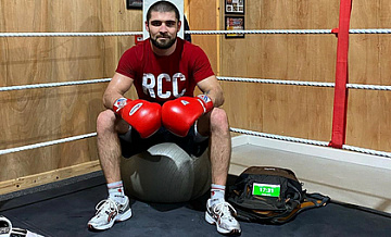 Российский боксер назвал, сколько ему требуется денег в месяц для комфортной жизни с семьей
