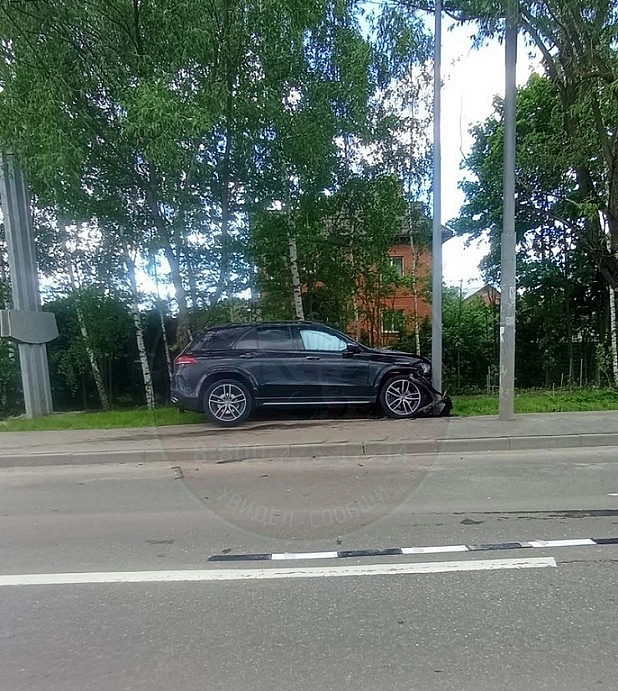     Mercedes       