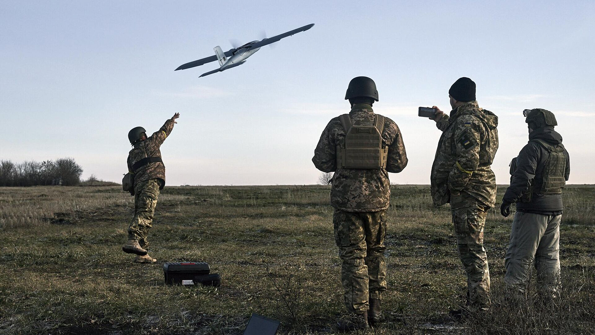 Военный рассказал, как ВСУ используют агродроны для сброса снарядов